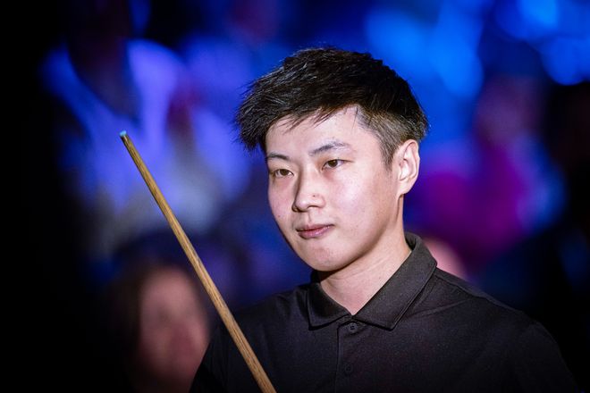 他在关键时 他在关键时